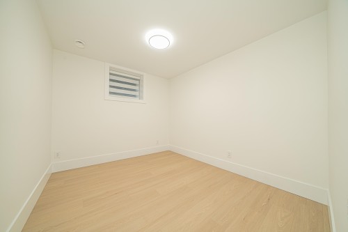 1-4210 Union Street, Burnaby, BC 