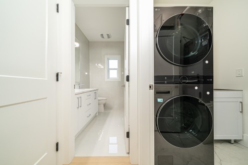 1-4210 Union Street, Burnaby, BC 