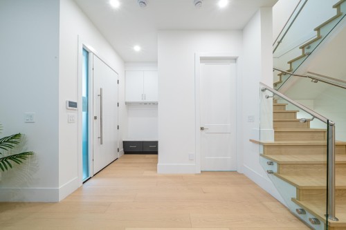 1-4210 Union Street, Burnaby, BC 