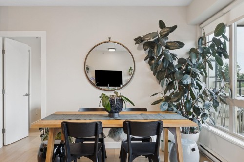 403-1330 Marine Drive, North Vancouver, BC 