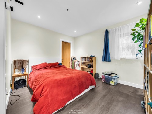 3025 2Nd Avenue W, Vancouver, BC 