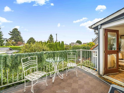 3025 2Nd Avenue W, Vancouver, BC 