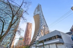 802-1568 Alberni Street  Vancouver, BC V6G 0E3