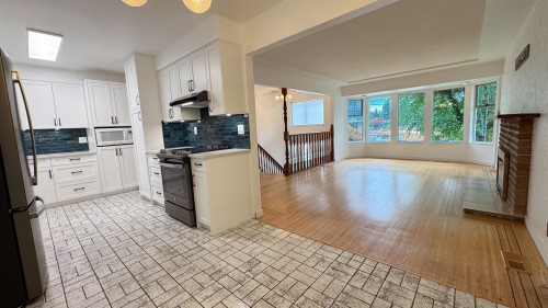 646 Claremont Street, Coquitlam, BC 