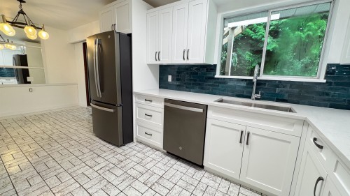 646 Claremont Street, Coquitlam, BC 