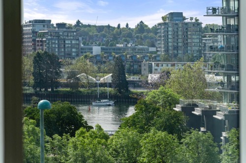 608-68 Smithe Street, Vancouver, BC 