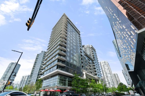 608-68 Smithe Street, Vancouver, BC 