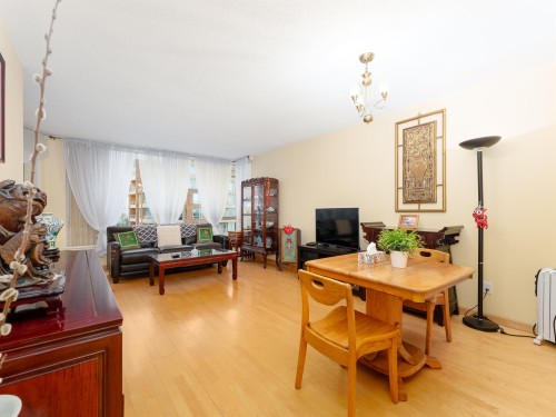 1505-4689 Hazel Street, Burnaby, BC 