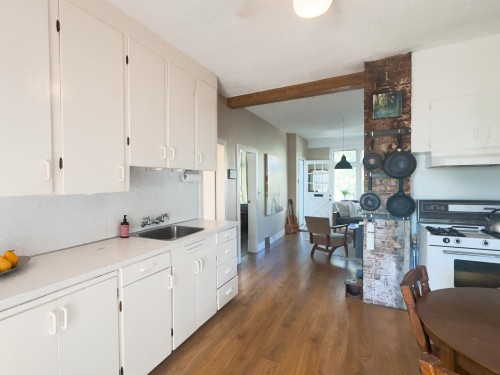 3336 Georgia Street E, Vancouver, BC 