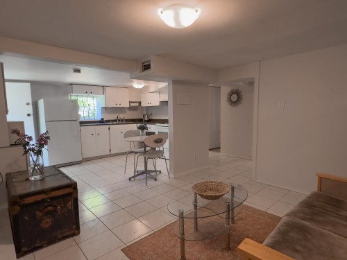 3336 Georgia Street E, Vancouver, BC 