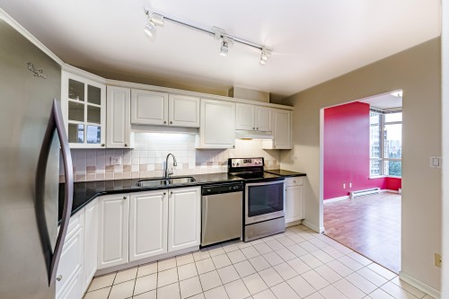 1502-6838 Station Hill Drive, Burnaby, BC 