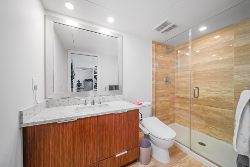 809-8699 Hazelbridge Way, Richmond, BC 