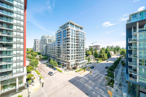 809-8699 Hazelbridge Way, Richmond, BC 