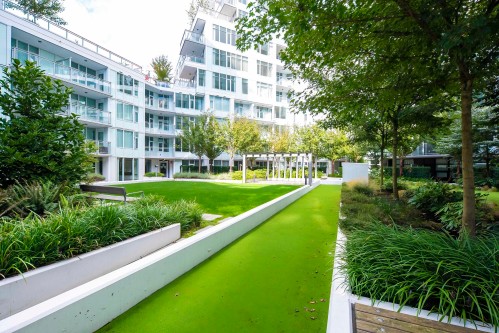 809-8699 Hazelbridge Way, Richmond, BC 