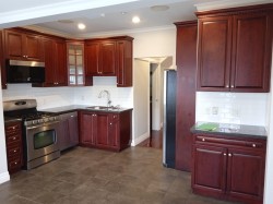 4585 Commercial Street  Vancouver, BC V3N 3G8