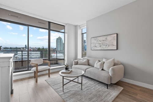 902-4250 Dawson Street, Burnaby, BC 