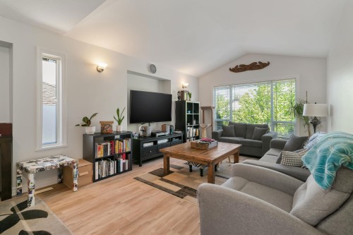 23788 Kanaka Way, Maple Ridge, BC 