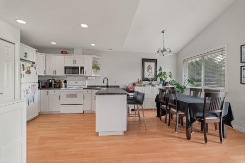 23788 Kanaka Way, Maple Ridge, BC 