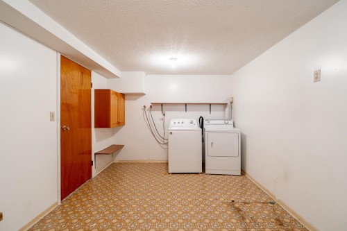 2604 19Th Avenue E, Vancouver, BC 