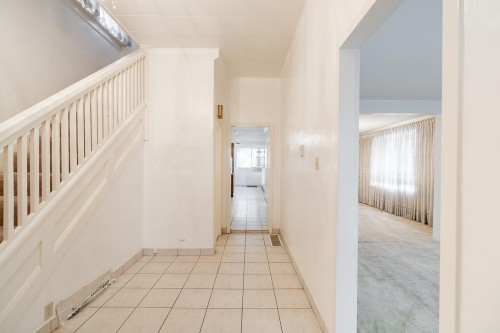 2604 19Th Avenue E, Vancouver, BC 