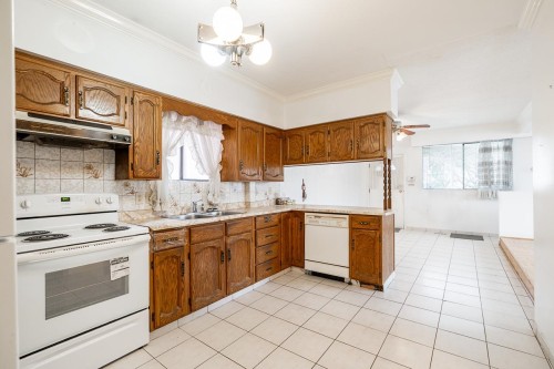 2604 19Th Avenue E, Vancouver, BC 