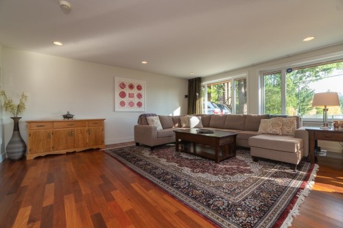 81 Morven Drive, West Vancouver, BC 