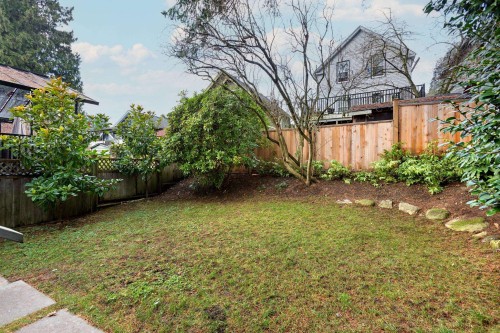 230 28Th Street E, North Vancouver, BC 