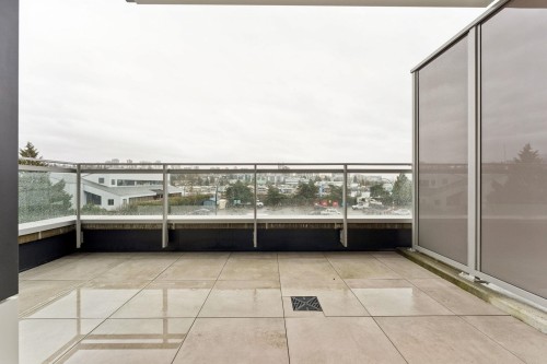 317-755 Harbourside Drive, North Vancouver, BC 