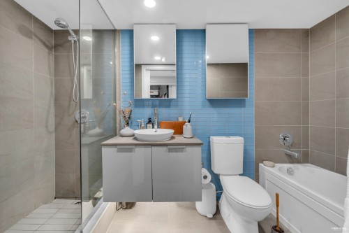 605-128 Cordova Street W, Vancouver, BC 