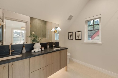 2542 Grant Street, Vancouver, BC 