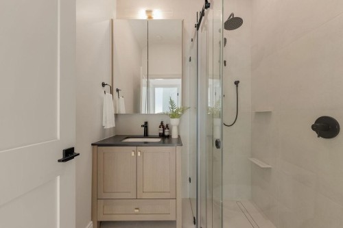 2544 Grant Street, Vancouver, BC 