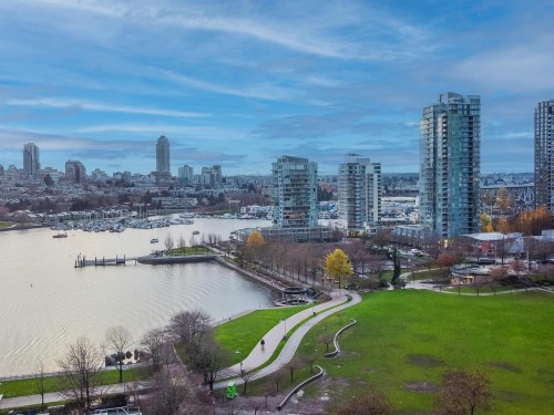 18C-139 Drake Street, Vancouver, BC 