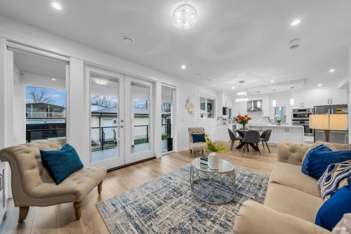 4267 Parker Street, Burnaby, BC 