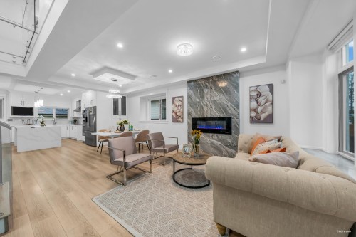 4267 Parker Street, Burnaby, BC 