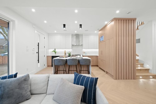 1-1967 13Th Avenue E, Vancouver, BC 