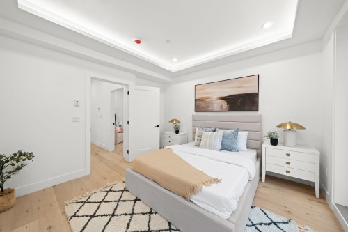 1-1967 13Th Avenue E, Vancouver, BC 