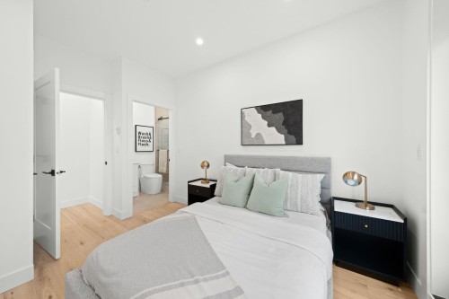 1-1967 13Th Avenue E, Vancouver, BC 