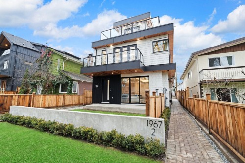 1-1967 13Th Avenue E, Vancouver, BC 