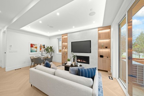 1-1967 13Th Avenue E, Vancouver, BC 