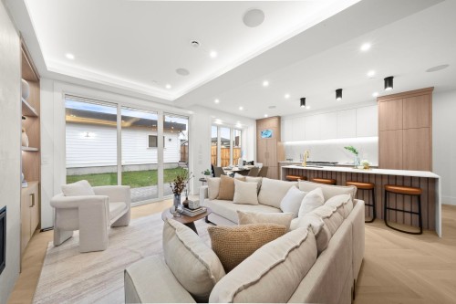 2-1967 13Th Avenue E, Vancouver, BC 