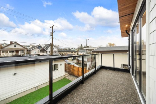 2-1967 13Th Avenue E, Vancouver, BC 