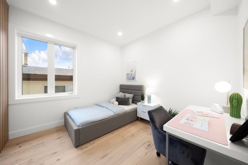 2-1967 13Th Avenue E, Vancouver, BC 