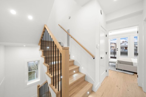 2-1967 13Th Avenue E, Vancouver, BC 