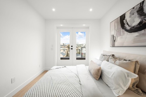 2-1967 13Th Avenue E, Vancouver, BC 