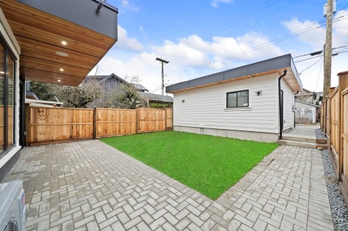 2-1967 13Th Avenue E, Vancouver, BC 