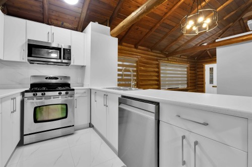 1370 Prairie Avenue, Port Coquitlam, BC 