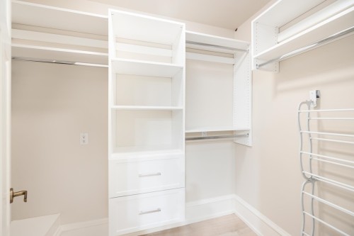 6220 Summit Avenue, West Vancouver, BC 