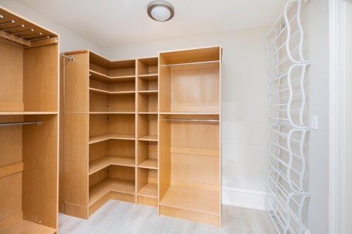 6220 Summit Avenue, West Vancouver, BC 