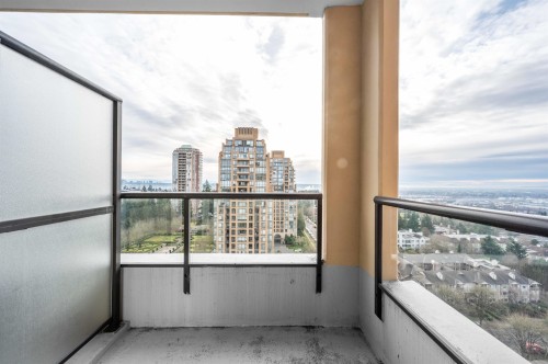 1701-6823 Station Hill Drive, Burnaby, BC 