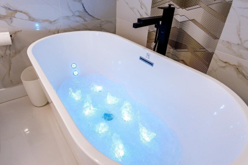 836 Macintosh Street, Coquitlam, BC 